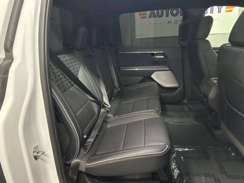 2025 GMC Sierra EV Denali
