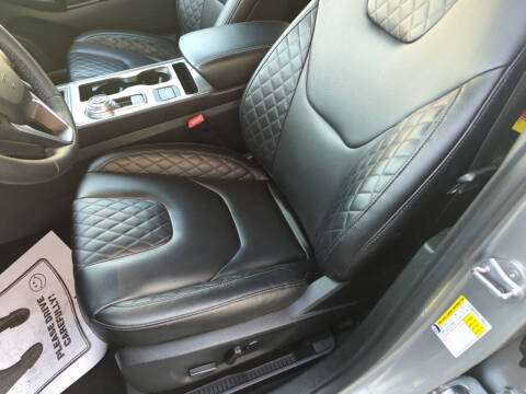 2024 Ford Edge Titanium