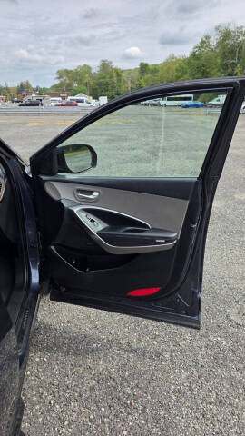 2017 Hyundai Santa Fe Limited Ultimate