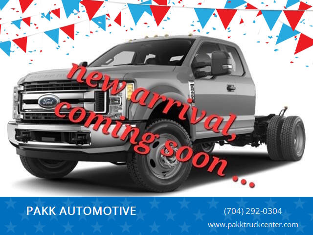 2019 Ford F-550 Super Duty Chassis Cab XL's photo