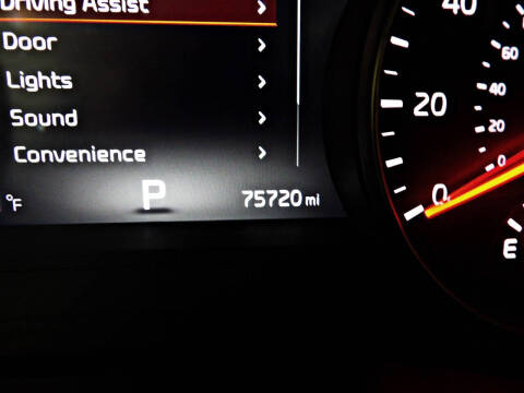 2017 Kia Cadenza Premium