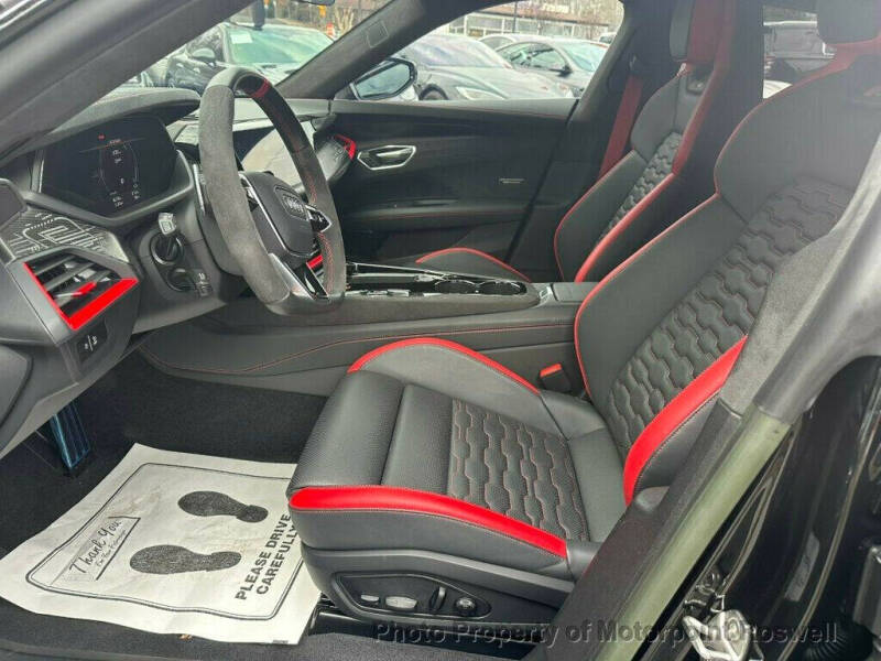 2023 Audi RS e-tron GT quattro