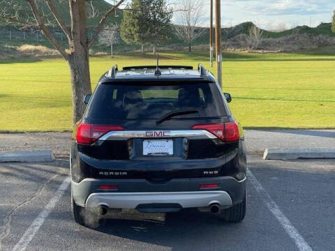 2017 GMC Acadia SLT-1