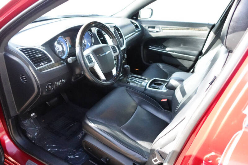 2011 Chrysler 300 C