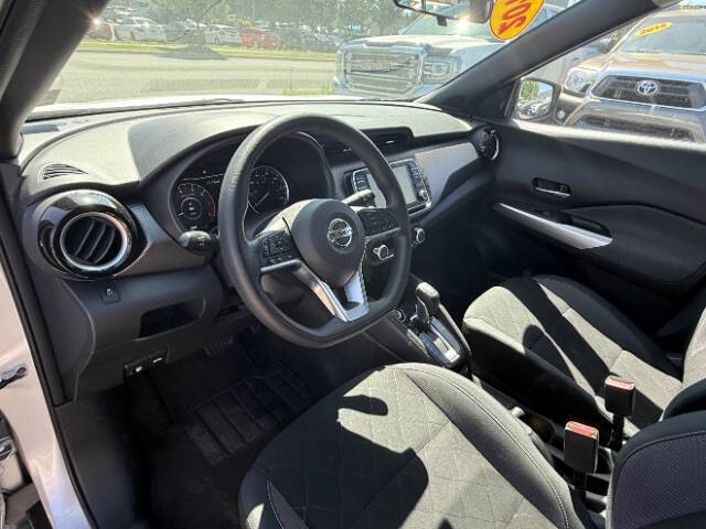 2019 Nissan Kicks SV