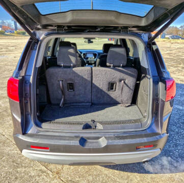 2017 GMC Acadia SLE-2