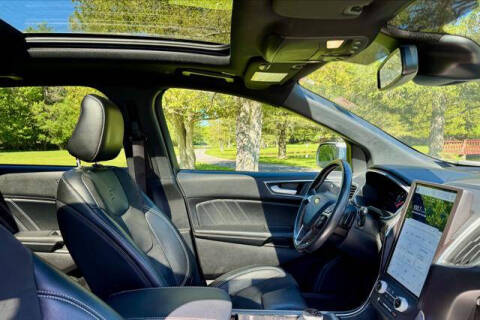 2021 Ford Edge ST
