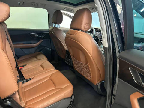 2023 Audi Q7 quattro Premium 55 TFSI