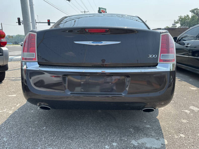 2012 Chrysler 300 Limited