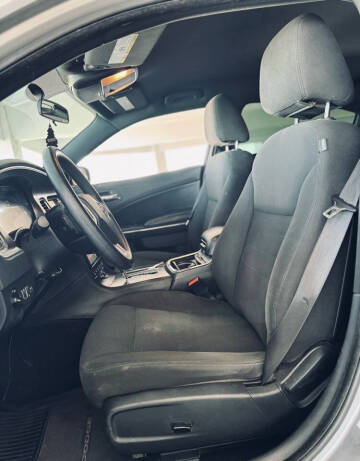 2014 Dodge Charger SE