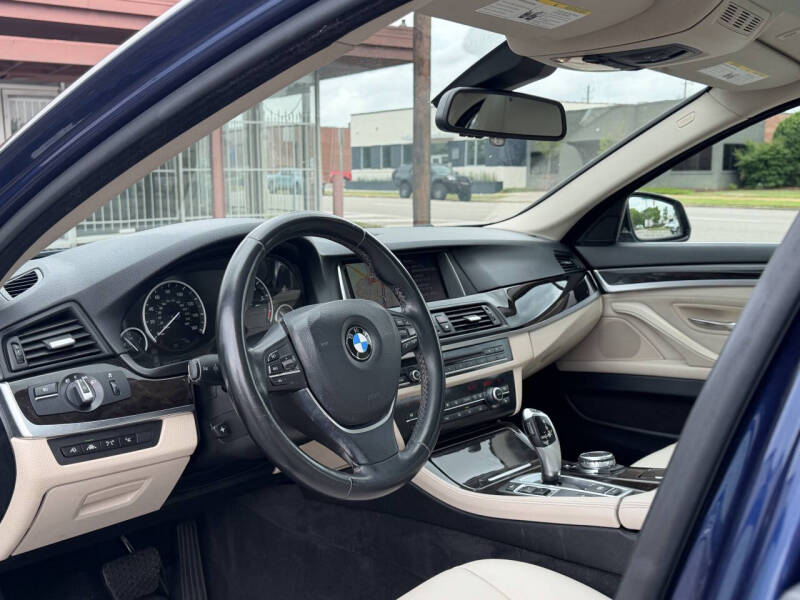 2015 BMW 5 Series 528i