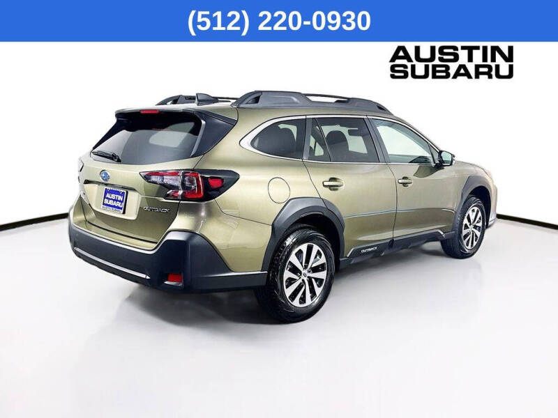 2025 Subaru Outback Premium