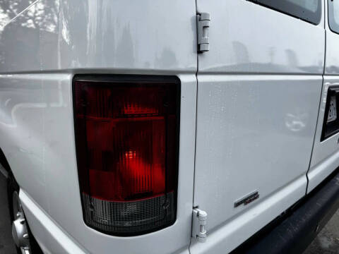 2014 Ford E-Series E-150