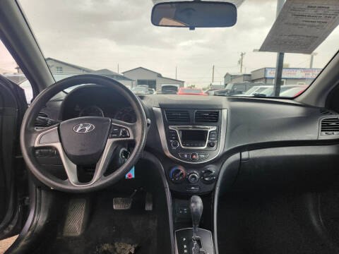 2016 Hyundai Accent SE