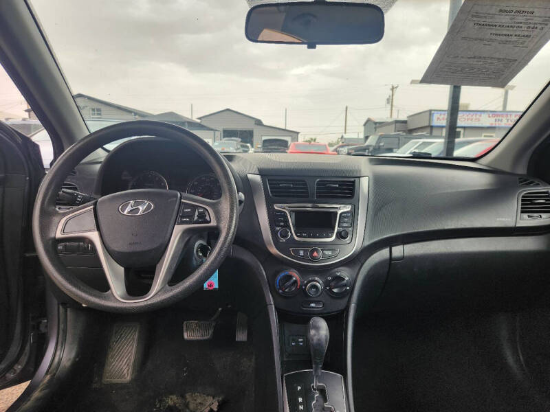 2016 Hyundai Accent SE