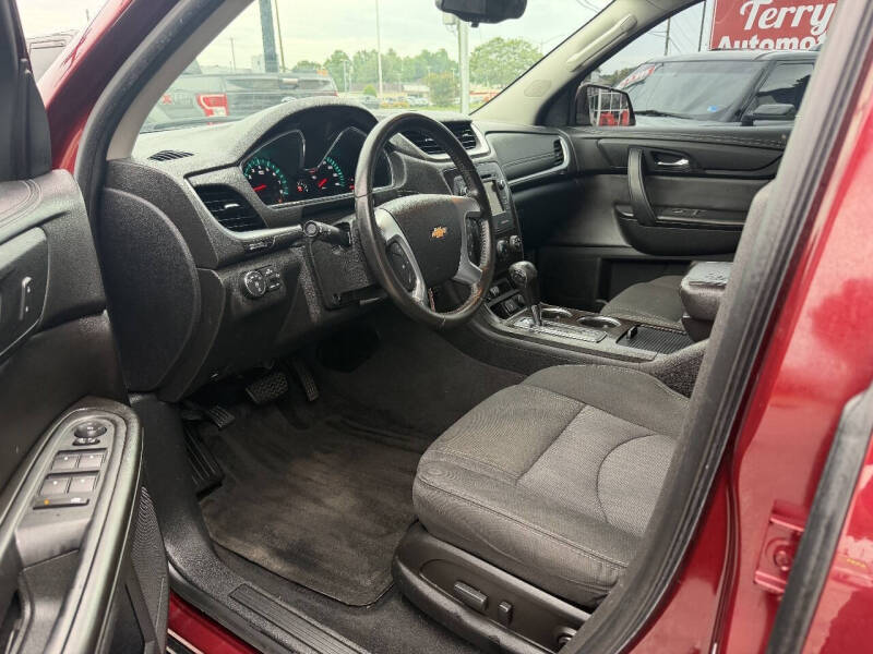 2017 Chevrolet Traverse LT