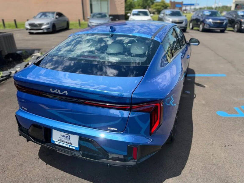 2025 Kia K4 GT-Line