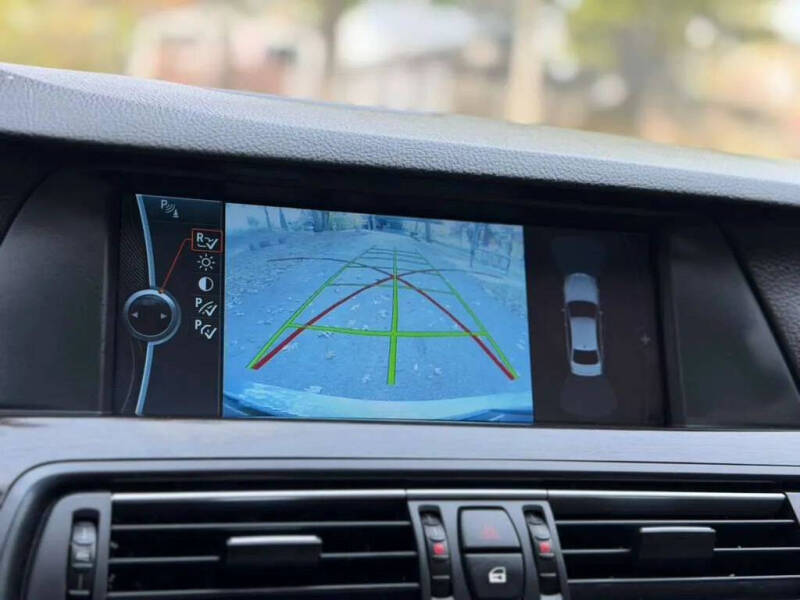 2012 BMW 5 Series 550i xDrive