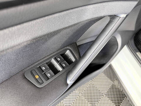 2017 Volkswagen Golf GTI S