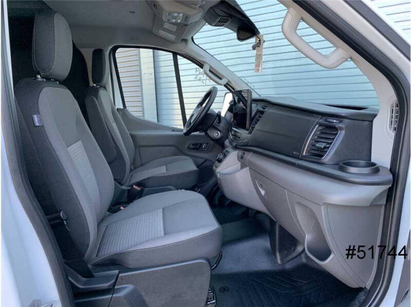 2025 Ford E-Transit 350