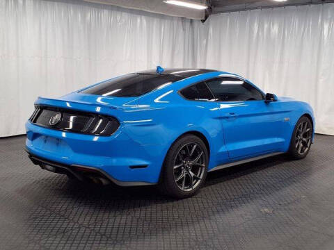 2022 Ford Mustang EcoBoost