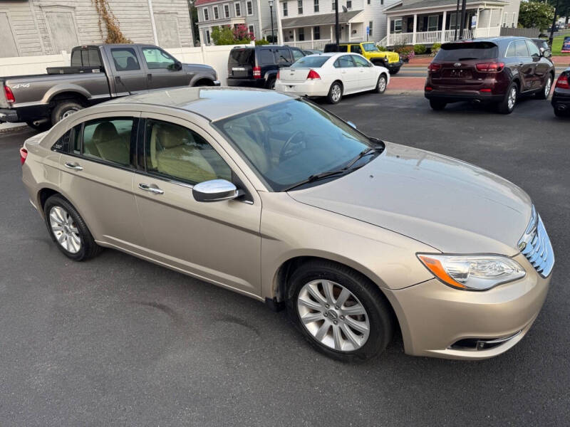 2014 Chrysler 200 Limited