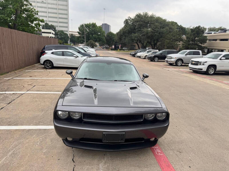 2014 Dodge Challenger SXT Plus