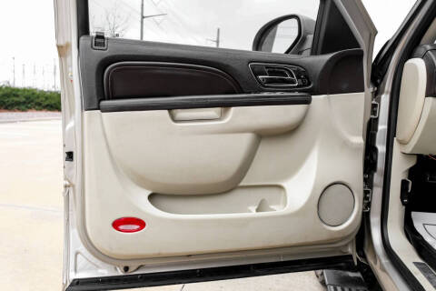 2013 Cadillac Escalade Platinum Edition