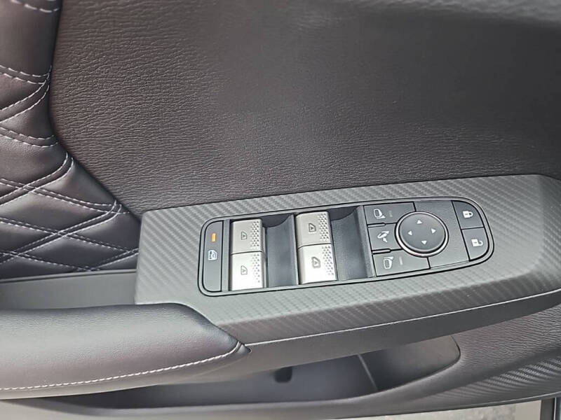 2025 Mitsubishi Outlander PHEV SEL