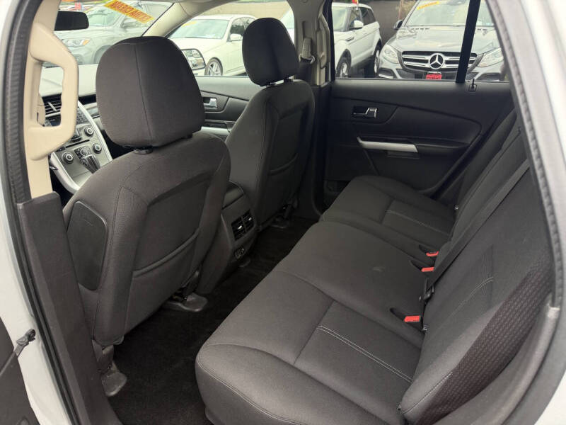 2014 Ford Edge SE