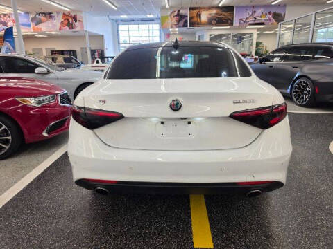 2017 Alfa Romeo Giulia Ti