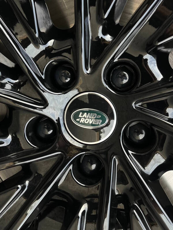 2025 Land Rover Range Rover P400 SE