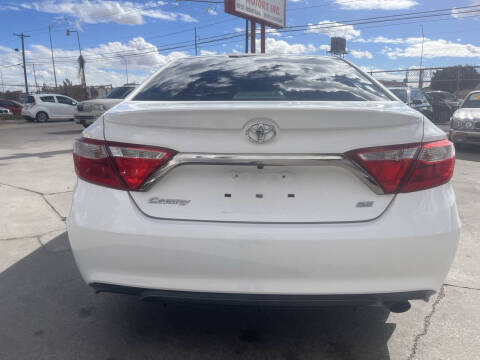 2017 Toyota Camry LE