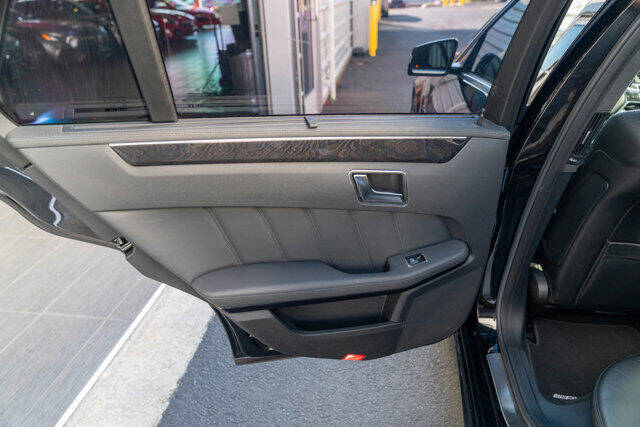 2012 Mercedes-Benz E-Class 28