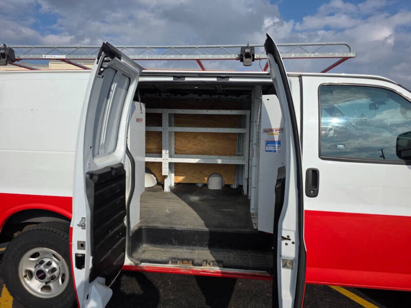 2017 GMC Savana 3500