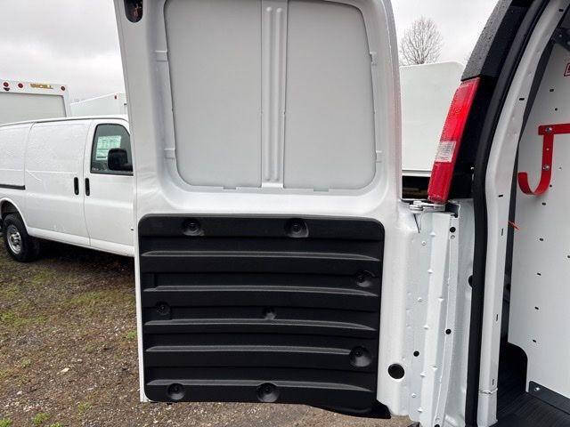 2026 GMC Savana 3500