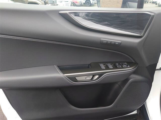 2026 Lexus NX 450h+ Luxury