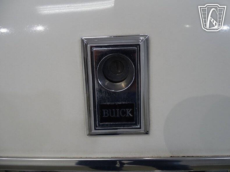 1985 Buick Riviera