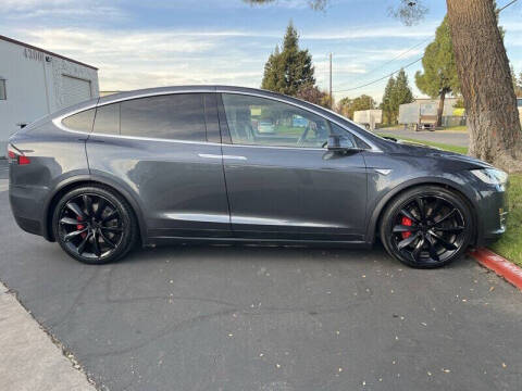 2016 Tesla Model X P90D