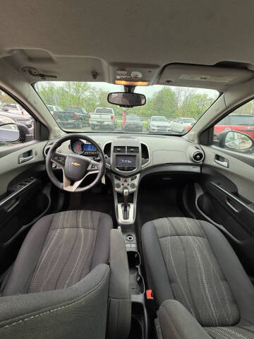 2016 Chevrolet Sonic LT Auto