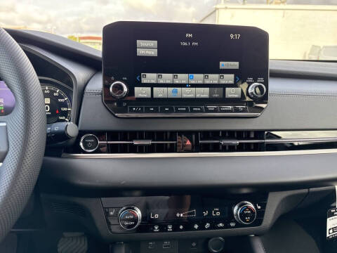 2025 Mitsubishi Outlander PHEV SE