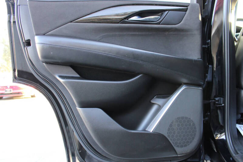 2016 Cadillac Escalade Platinum