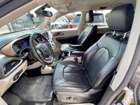 2018 Chrysler Pacifica Touring L