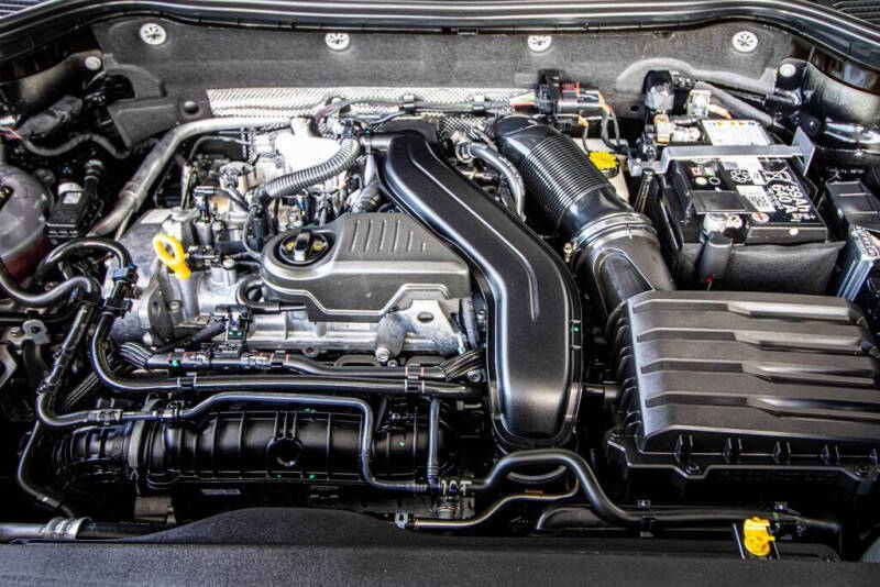 2025 Volkswagen Taos SE