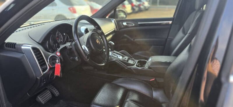 2011 Porsche Cayenne S