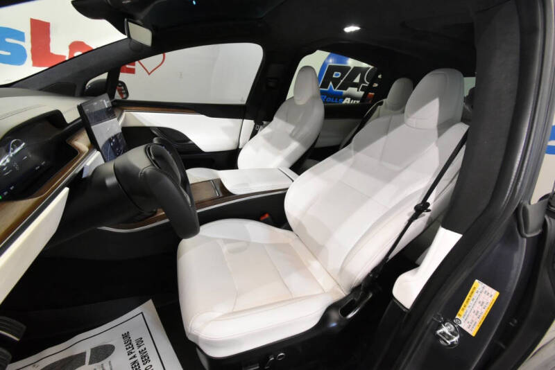 2023 Tesla Model X Standard Range