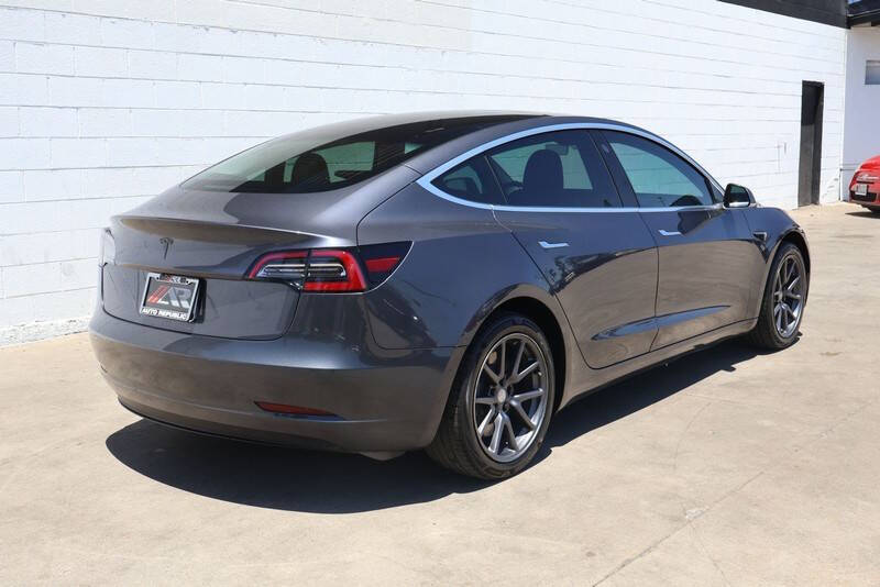 2019 Tesla Model 3 Standard Range Plus
