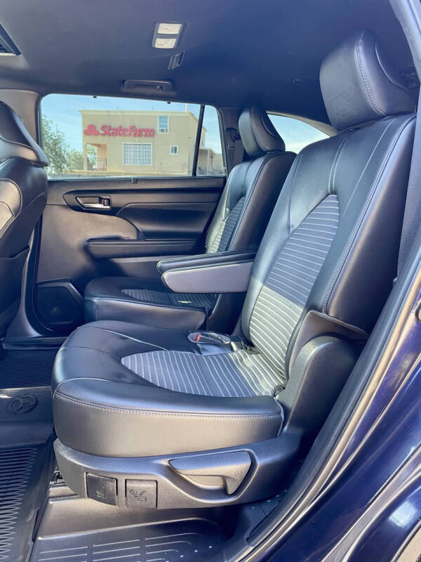 2022 Toyota Highlander XSE