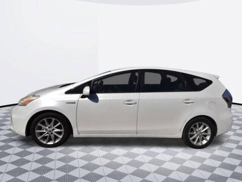 2013 Toyota Prius v Five