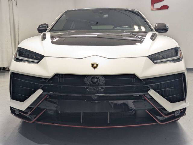 2023 Lamborghini Urus Performante